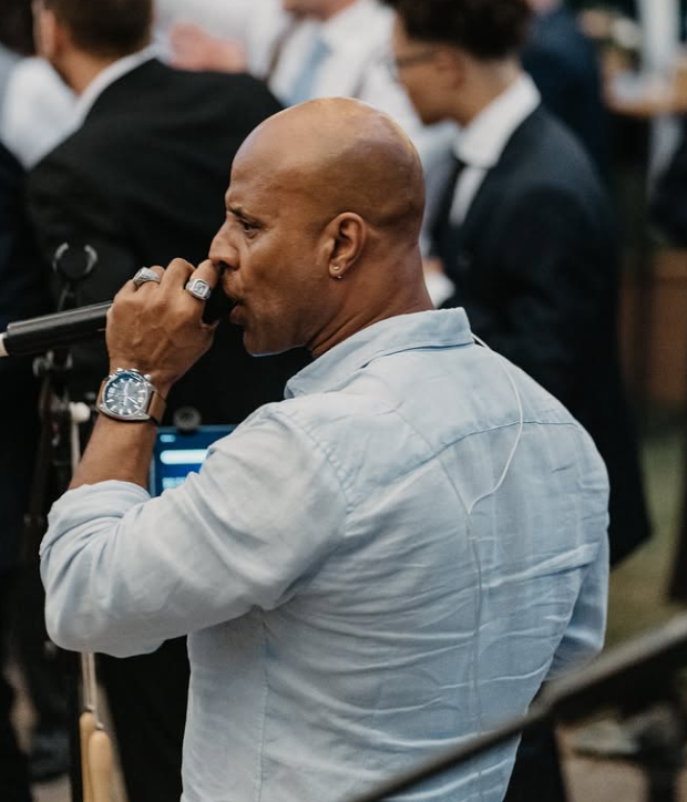 Cuánto cuesta un grupo de música para bodas en Sevilla